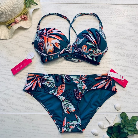 Xhilaration two piece swimsuit - Picture 3 of 7